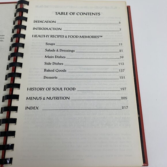 Black Family Dinner Quilt Cookbook African Cultural Soul Food Recipes Memories - Picture 4 of 16